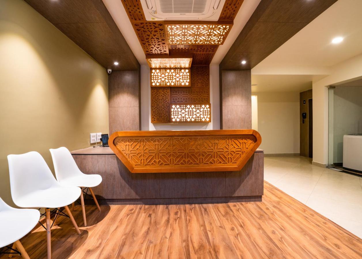 Hotel Lavender Infopark Kochi Esterno foto