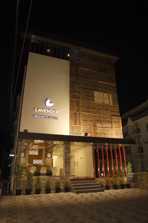 Hotel Lavender Infopark Kochi Esterno foto