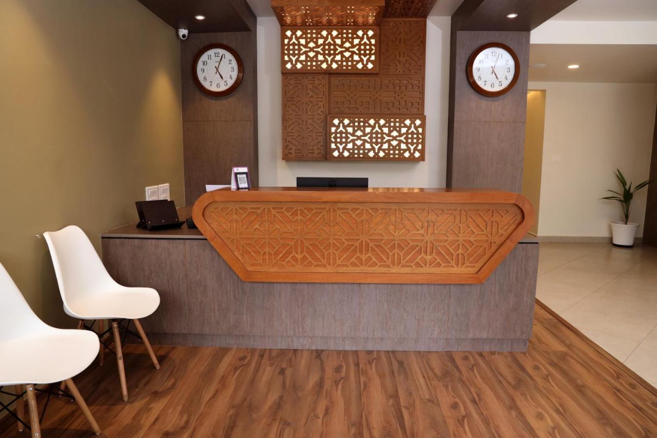 Hotel Lavender Infopark Kochi Esterno foto